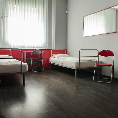 - Kartuska Hostel *
