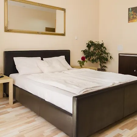 - Kartuska Hostel