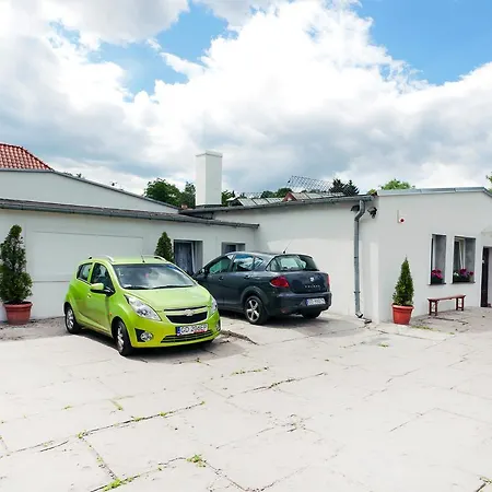 - Kartuska Hostel *